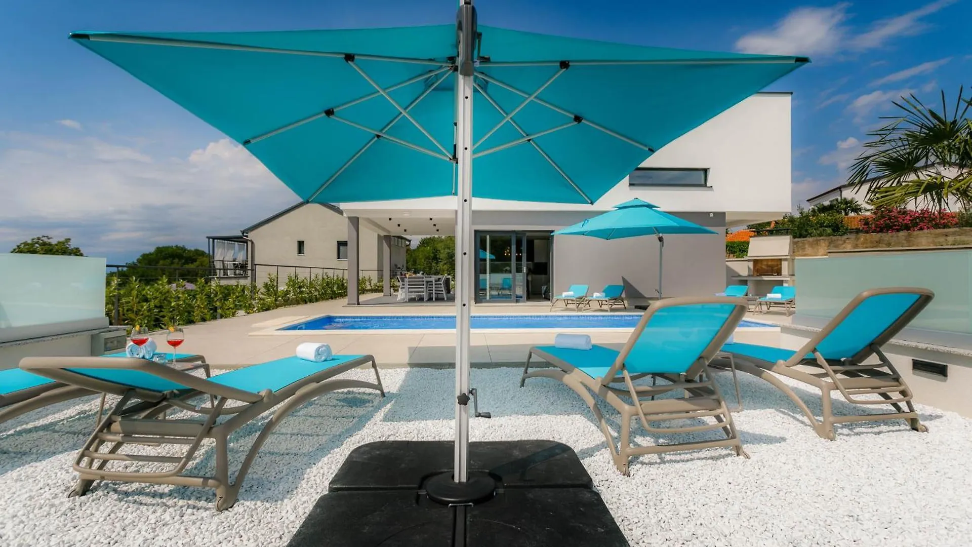 Deluxe Villa With Swimming Pool, Whirlpool On The Roof Terrace With A Beautiful Sea View - By Traveler Tourist Agency Krk Id 2125 I Sveti Vid-Miholjice 0*,