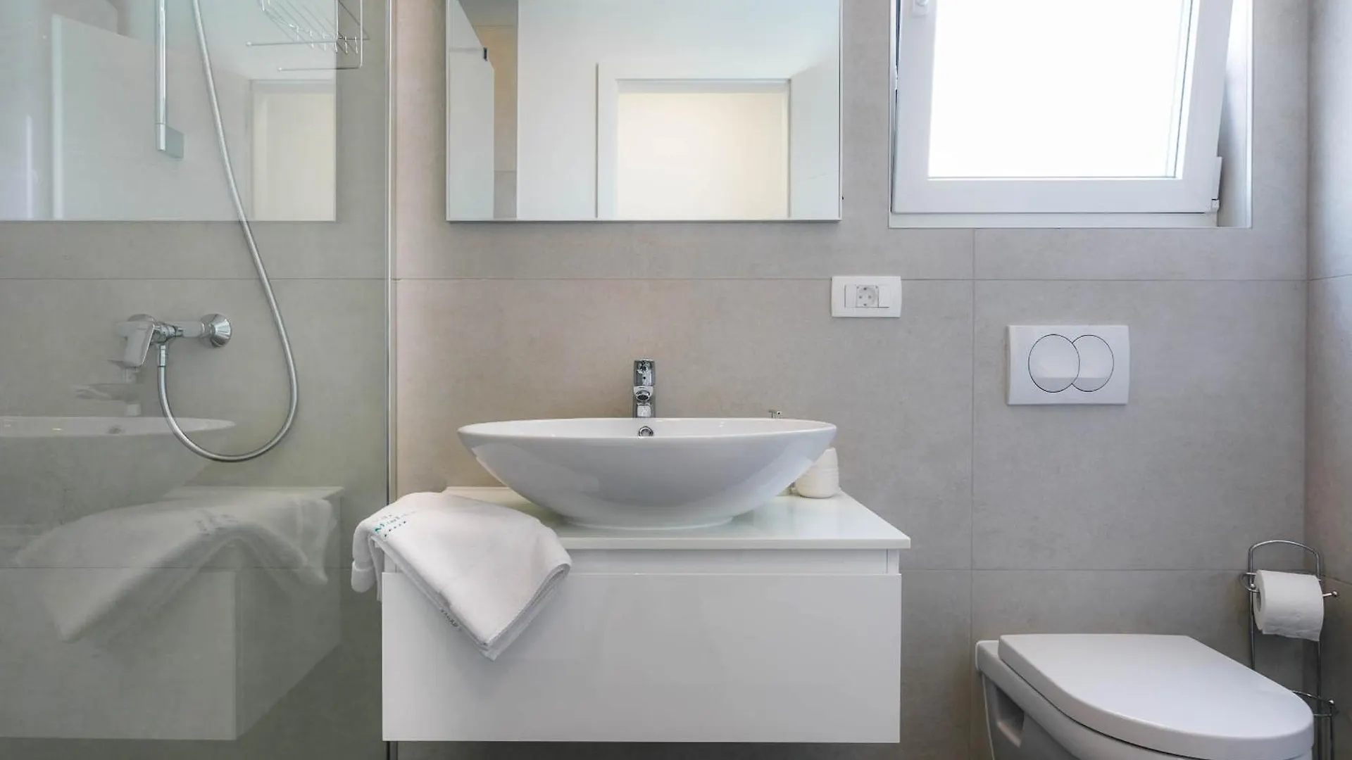 Deluxe Villa With Swimming Pool, Whirlpool On The Roof Terrace With A Beautiful Sea View - By Traveler Tourist Agency Krk Id 2125 I Sveti Vid-Miholjice